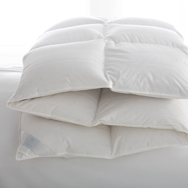 Lucerne Down Comforter Light